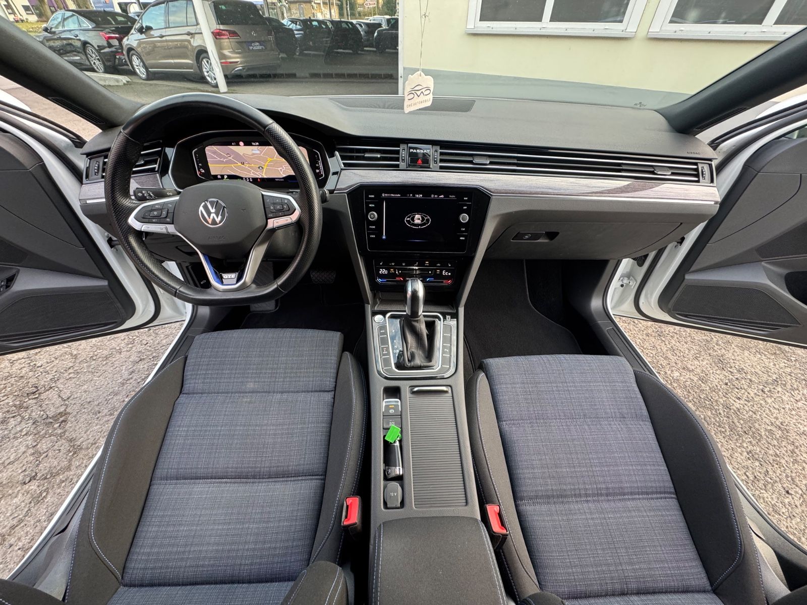 Volkswagen Passat Variant GTE DSG - Samsaru's Car Outlet