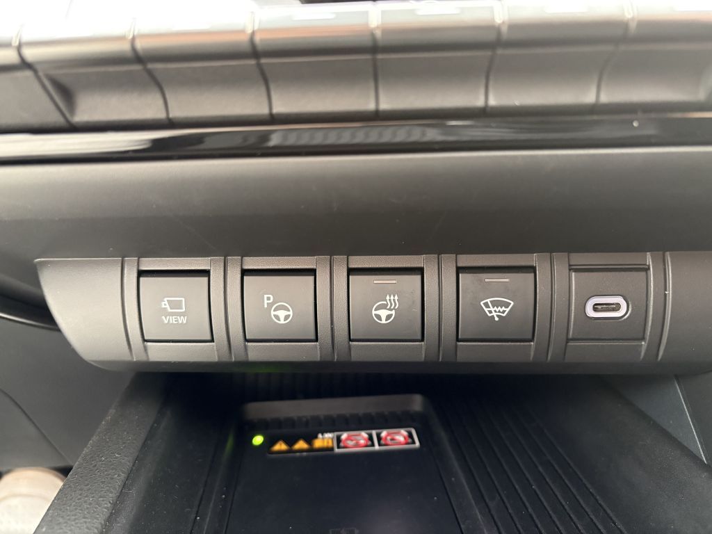 Toyota C-HR 2.0 Hybrid AWD GR SPORT Premiere
