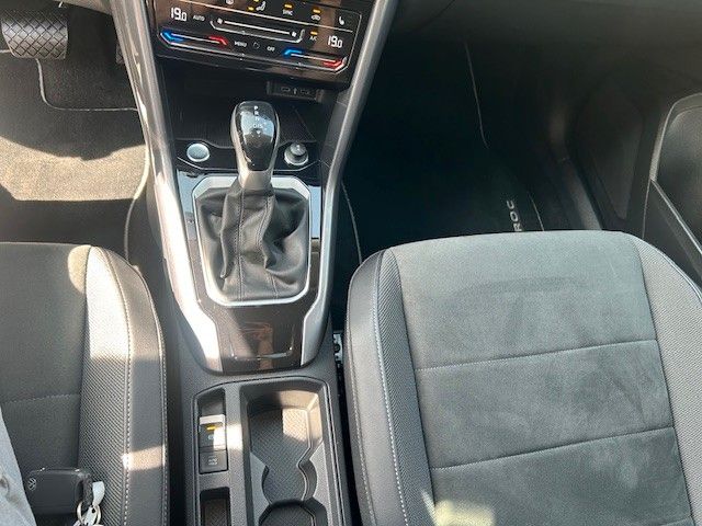 Volkswagen T-Roc 1.5 TSI Style - Samsaru's Car Outlet