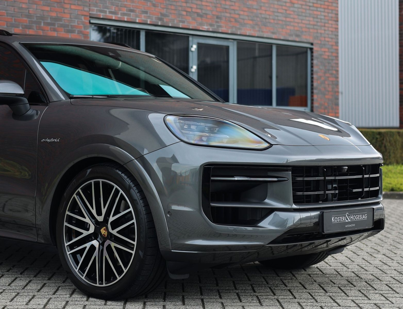 Porsche Cayenne E-Hybrid | Pas.Display - Pano - AHK