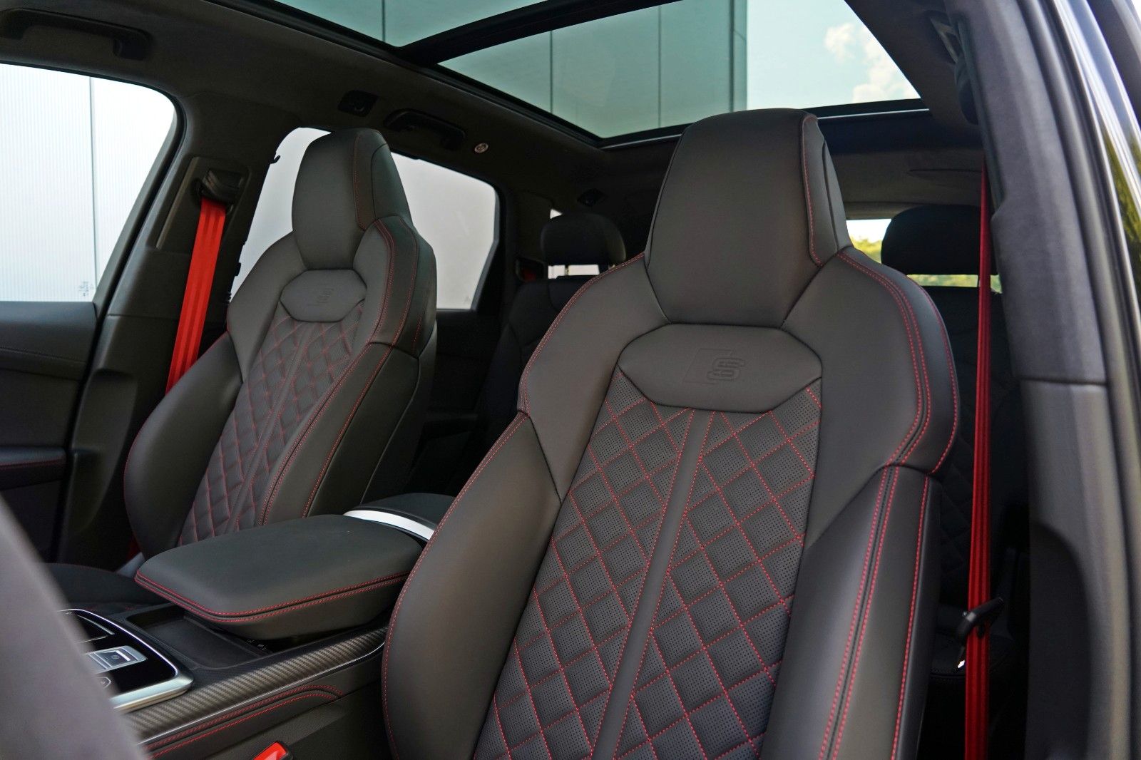 Audi Q7 60 TFSIe  CARBON OLED LASER MASSAGE SOFTCLOSE