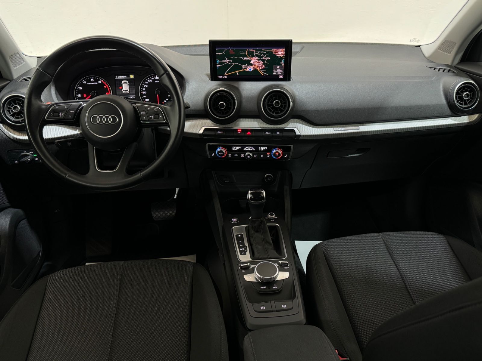 Audi Q2 35 TFSI 1.5-KAMERA-ACC-LED-SHZ-NAVI-EHK