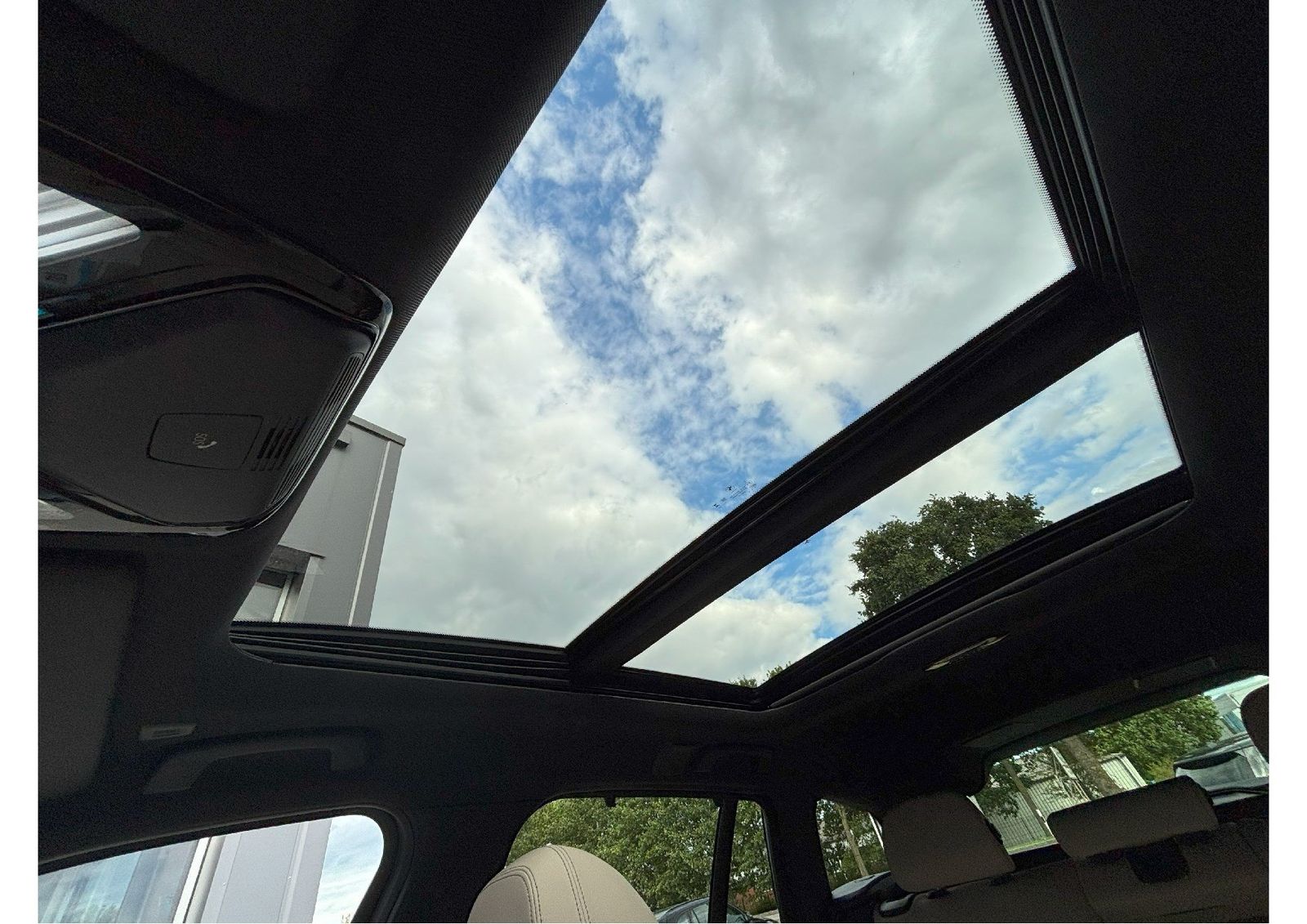 BMW 330e xDrive Touring