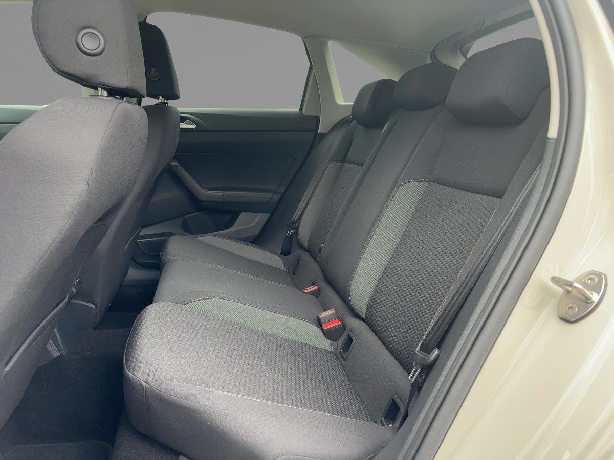 Volkswagen Taigo Life 1.0 TSI - Samsaru's Car Outlet