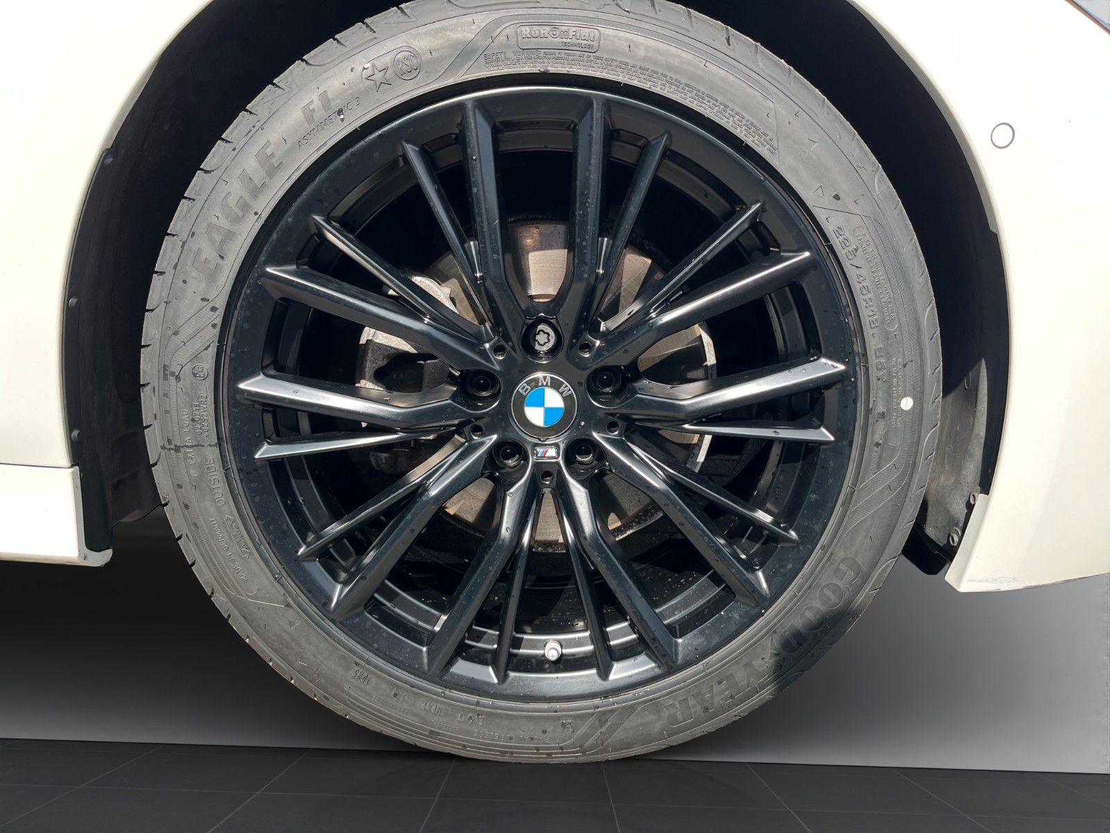 BMW 320dA Touring MSport 18" Pano DAP PAP AHK eSitze
