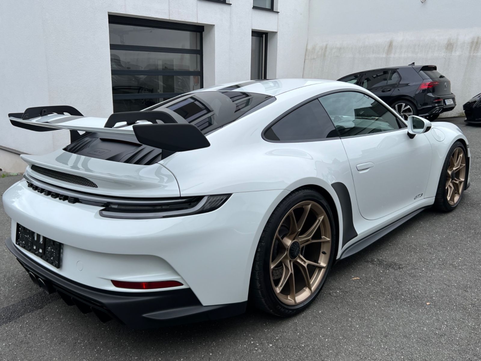 Porsche 911 GT3 - Samsaru's Car Outlet