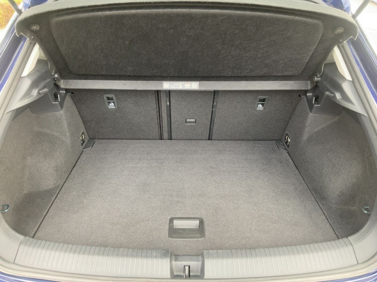 Volkswagen T-Roc 1.0 TSI UNITED - Samsaru's Car Outlet
