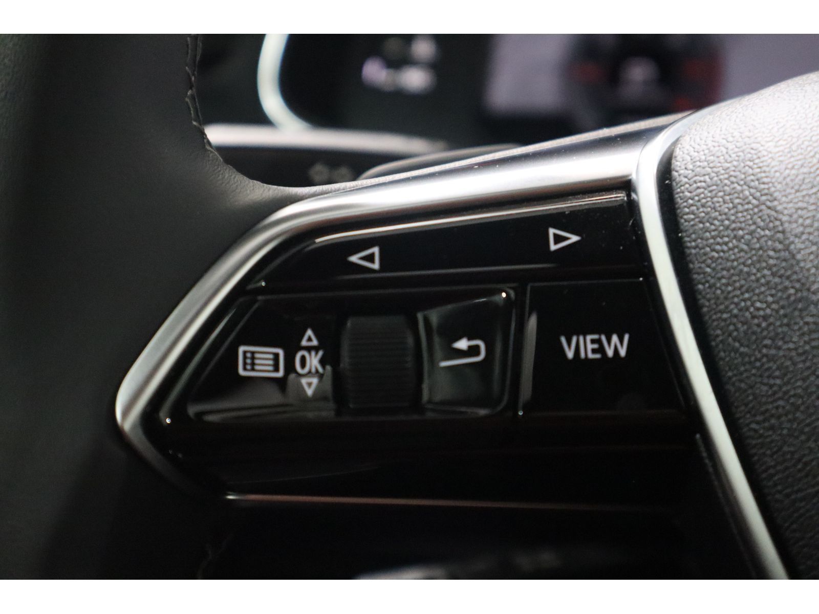 Audi A6 Avant 40 TDI advanced - Samsaru's Car Outlet