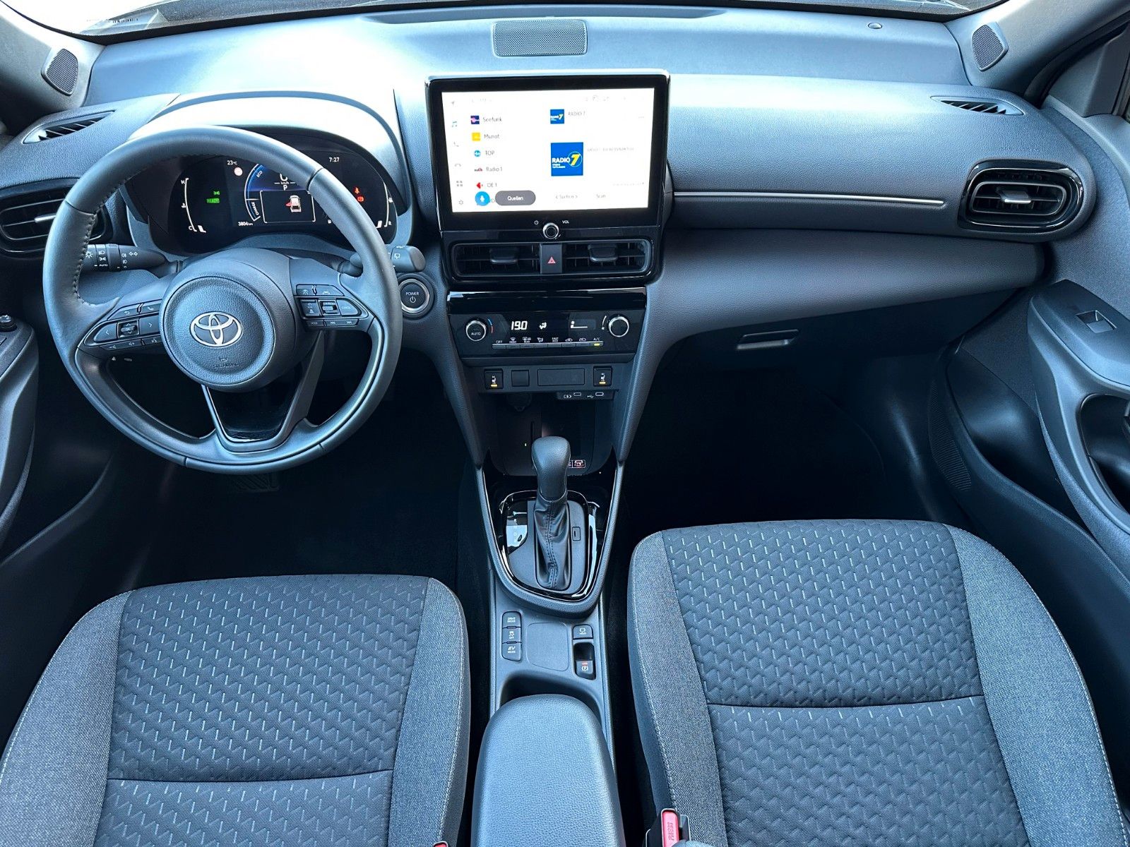 Toyota Yaris Cross Hybrid Teamplayer + WINTER-PAKET
