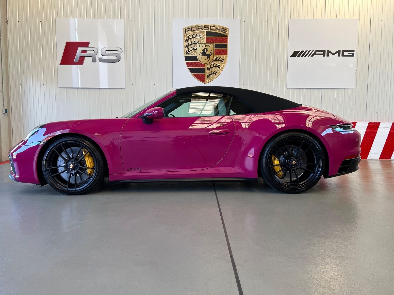 Porsche 992.1  4 GTS CABRIO PTS  LIFT HAL PCCB ExcManu