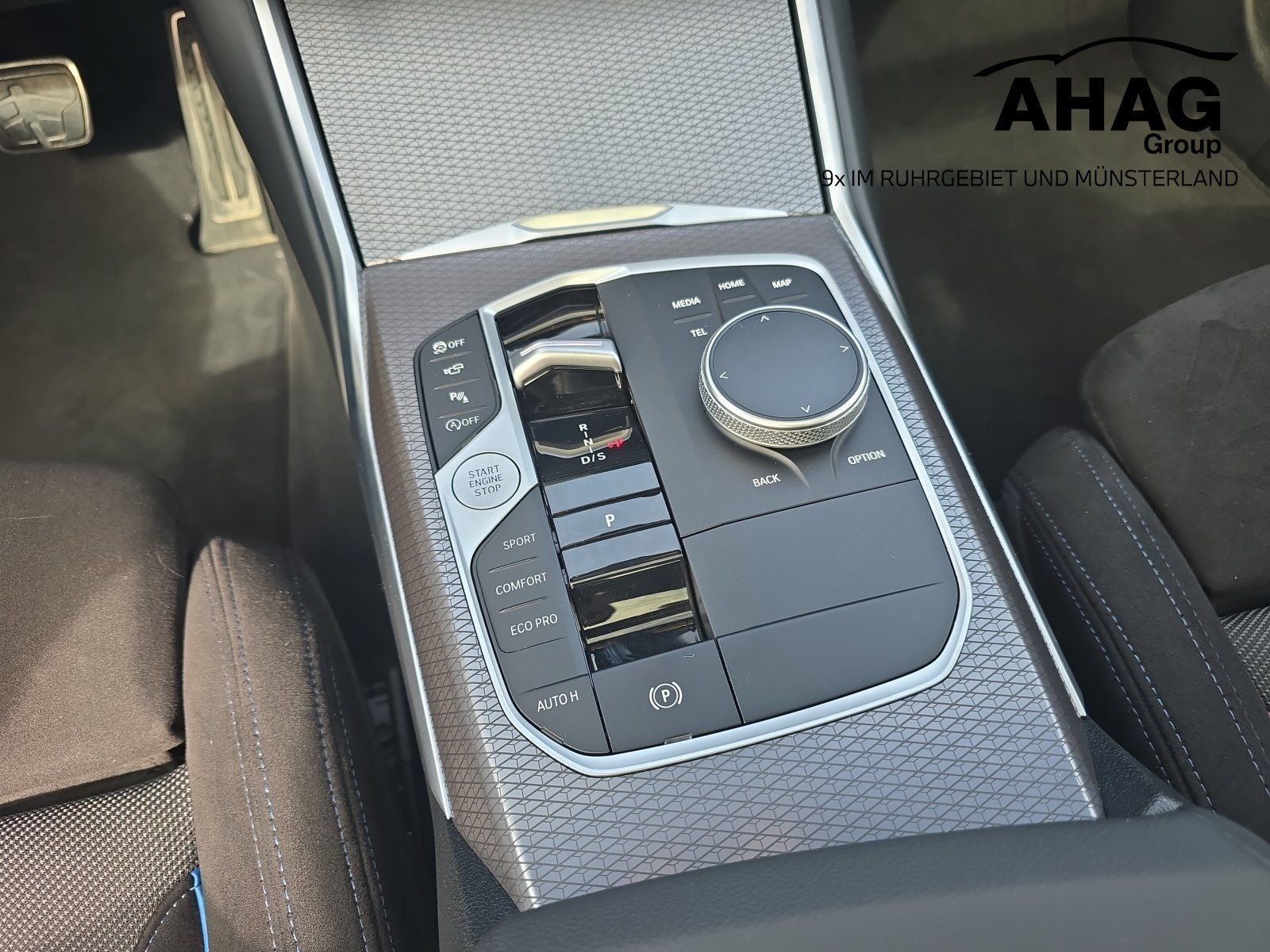 BMW 320i Tour. M Sport ACC HUD 360° Pano HiFi