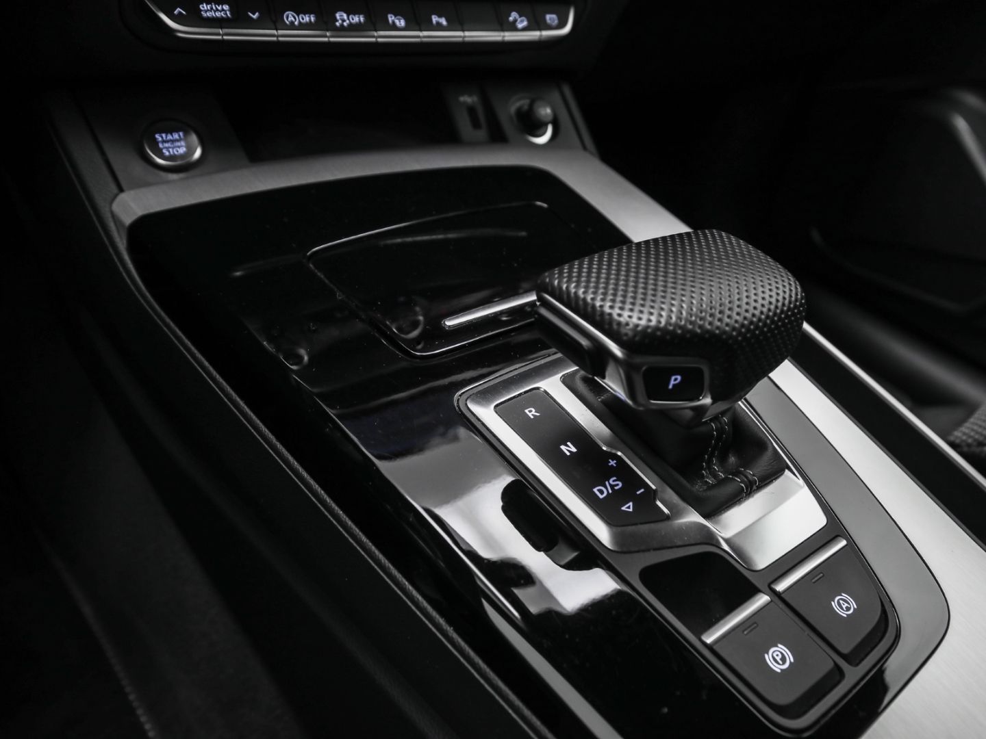 Audi Q5 Sportback 40 TDI quattro S line AHK Navi Kame