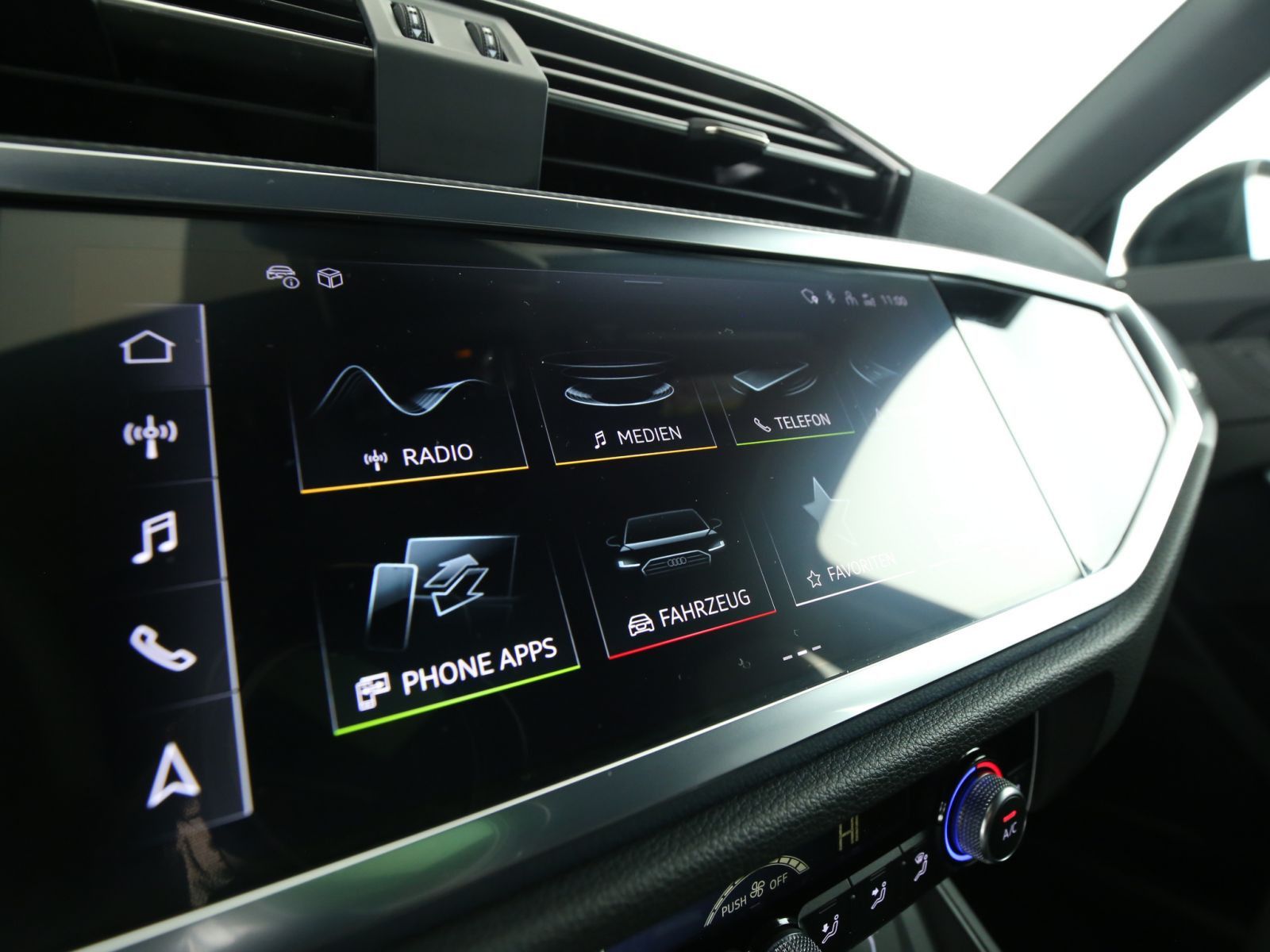 Audi Q3 S line 35 TDI quattro - Samsaru's Car Outlet