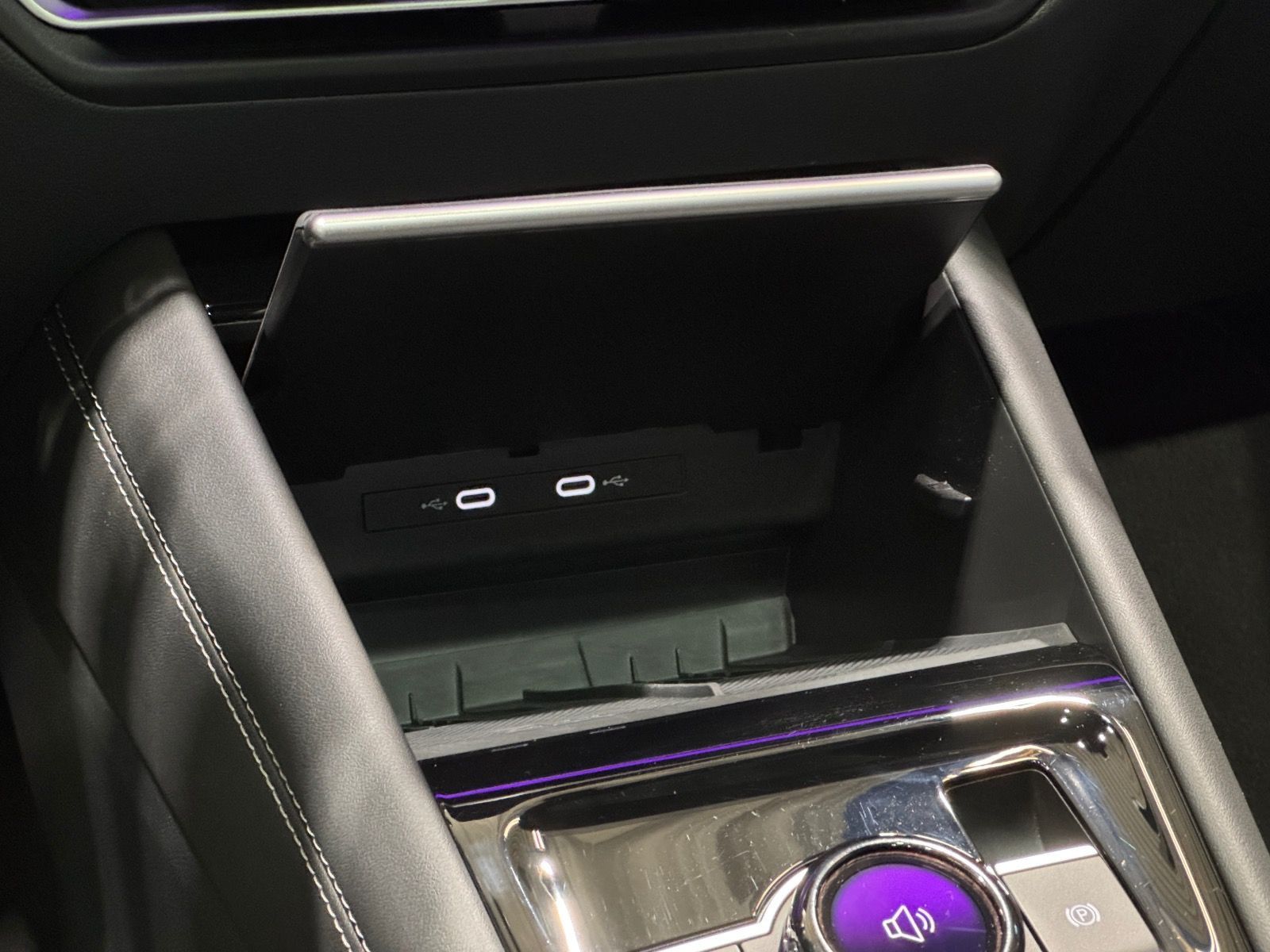 Volkswagen Tiguan R-Line 1.5 TSI eHybrid | MATRIX NAVI PANO