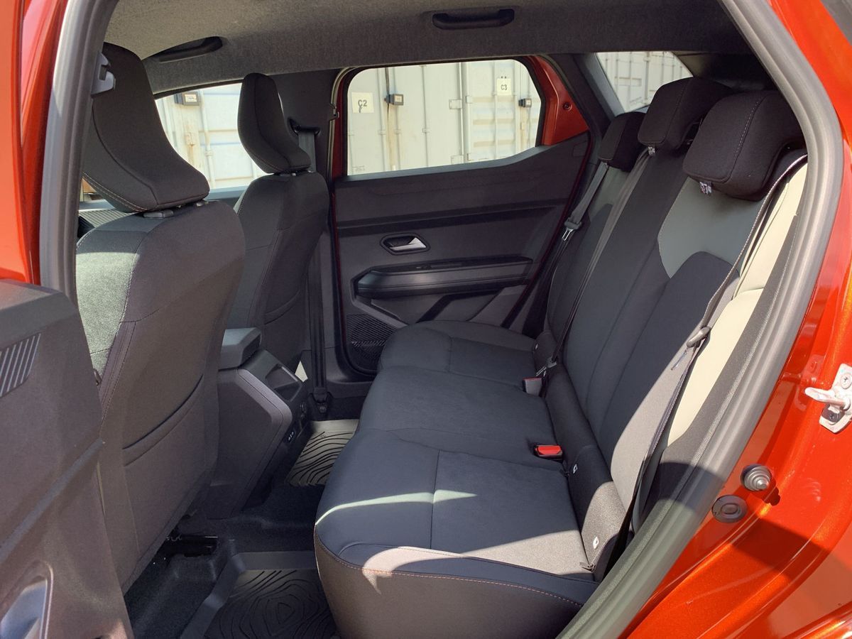 Dacia Duster TCe 130 4x4 Extreme - Samsaru's Car Outlet