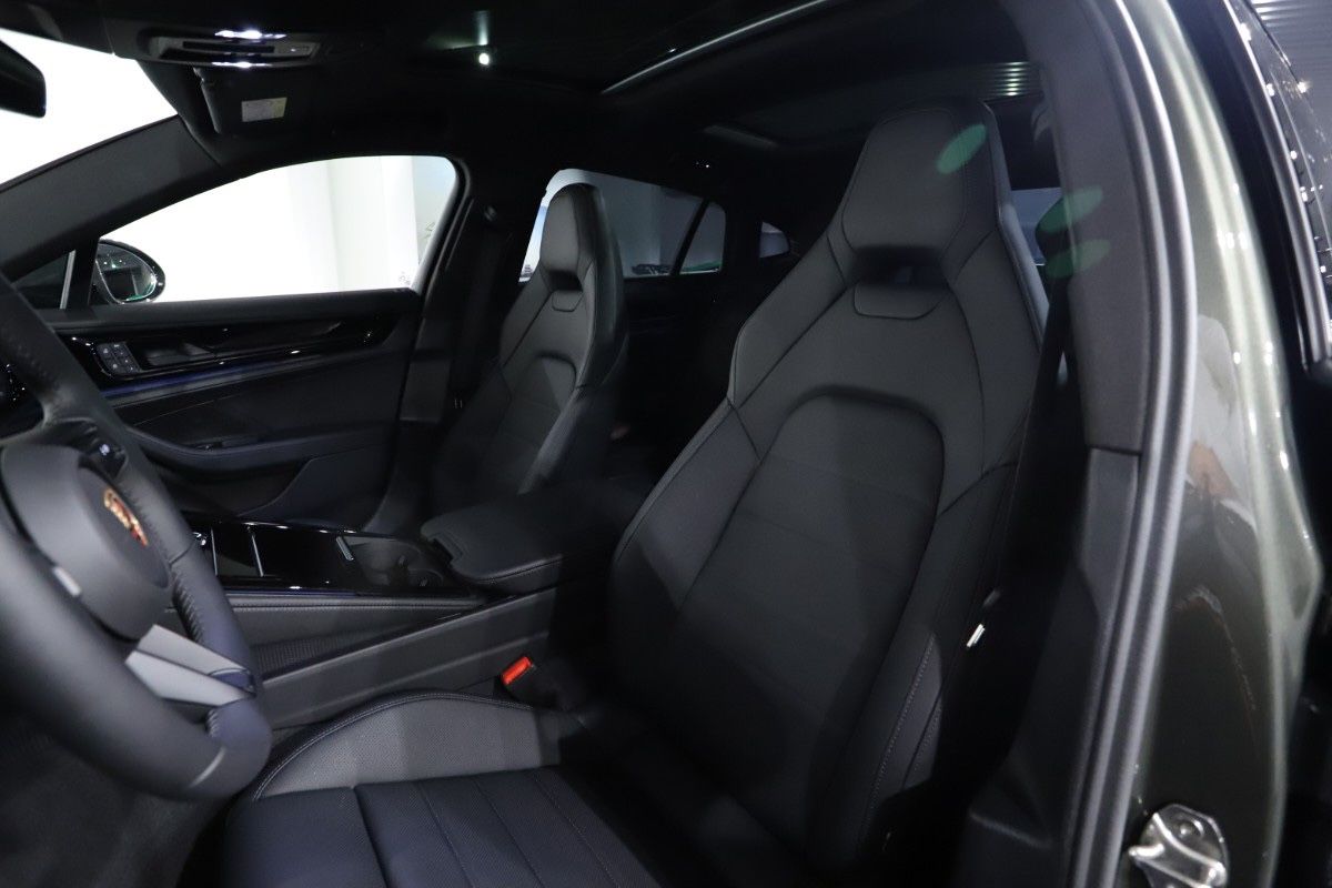 Porsche Panamera 4 E-Hybrid*SpDes*SpAbg*ACC*Pano*LED