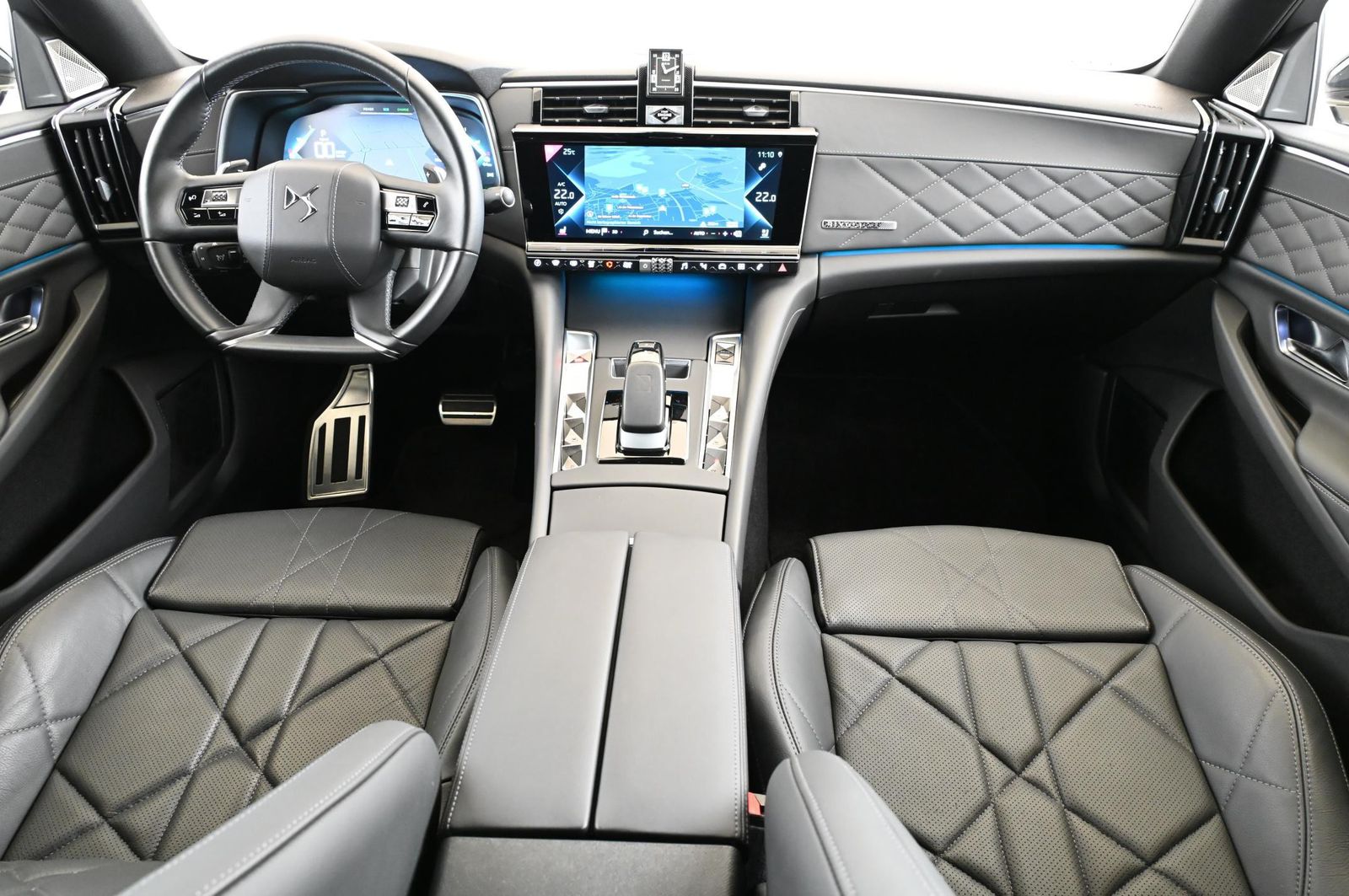 DS Automobiles DS9 1.6 E-Tense 250 RIVOLI+ UVP 68.000 EUR