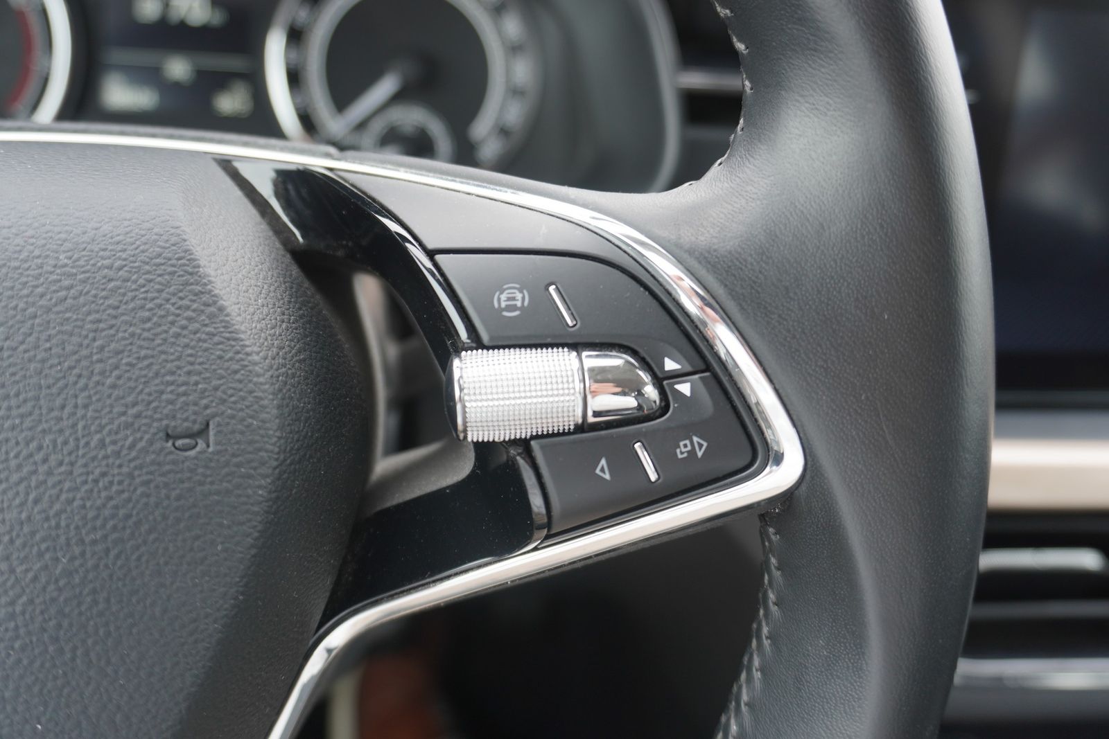 Skoda Kamiq 1.0 TSI Style - Samsaru's Car Outlet