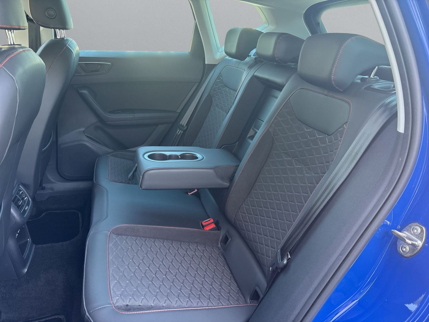 Seat Ateca FR AHK-el.Navi+LED+ ACC+Apple CarPlay+PDC