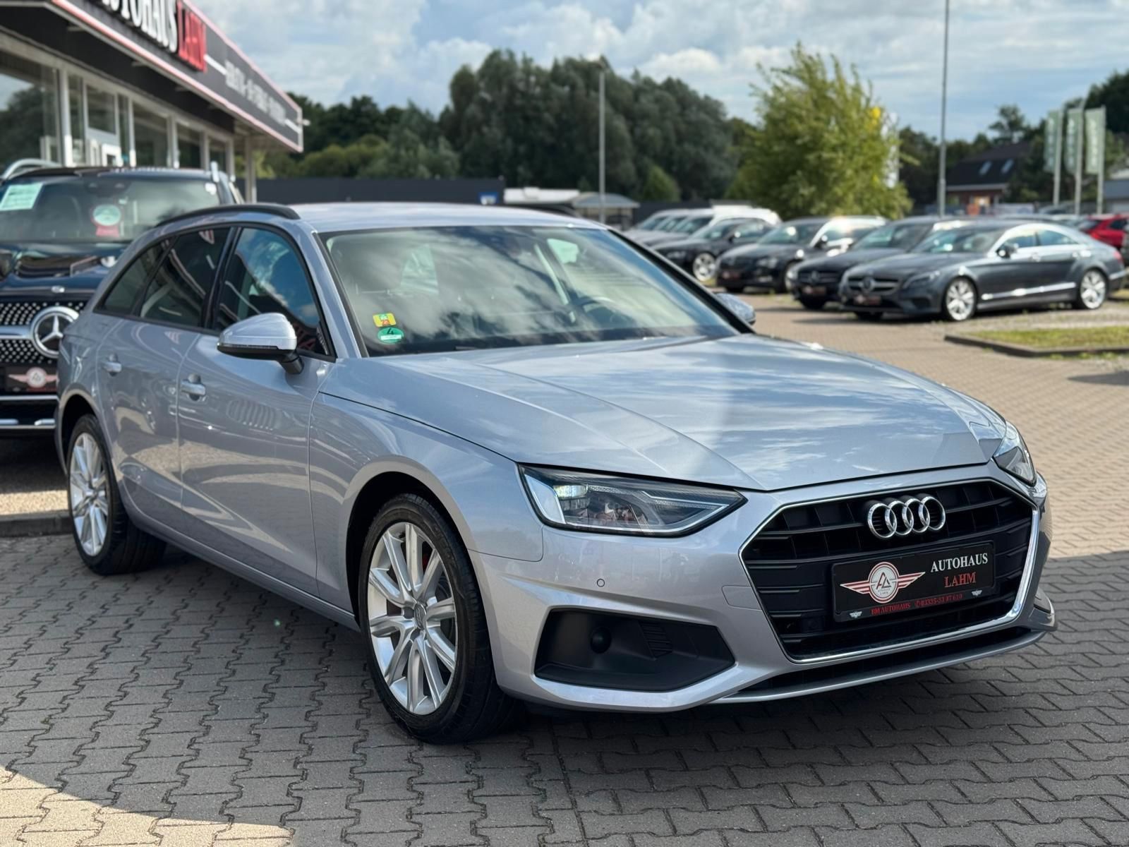 Audi A4 Avant 35 TDI S-TRONIC - Samsaru's Car Outlet