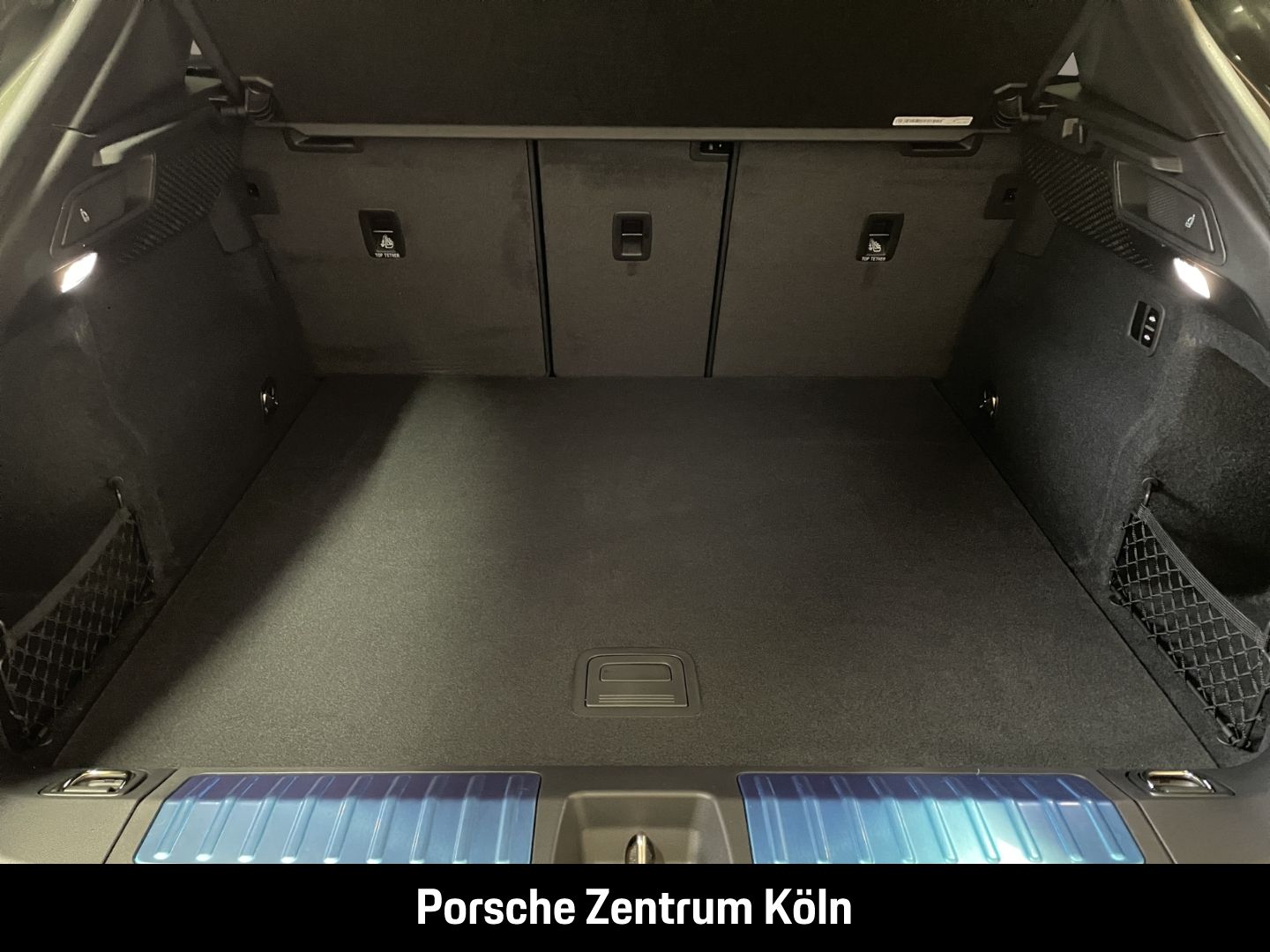Porsche Macan 4S Electric - Samsaru's Car Outlet