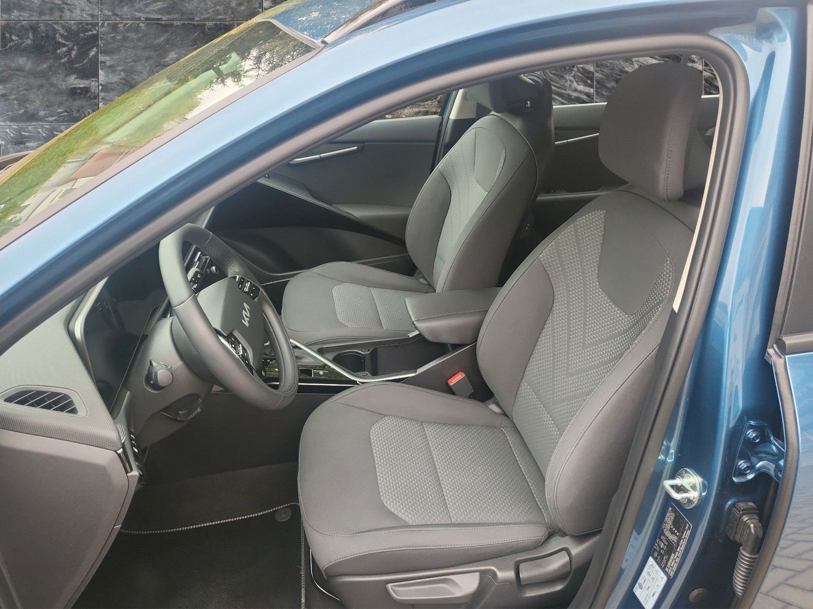 Kia Niro 1.6 GDI Plug-in Hybrid Edition - Samsaru's Car Outlet