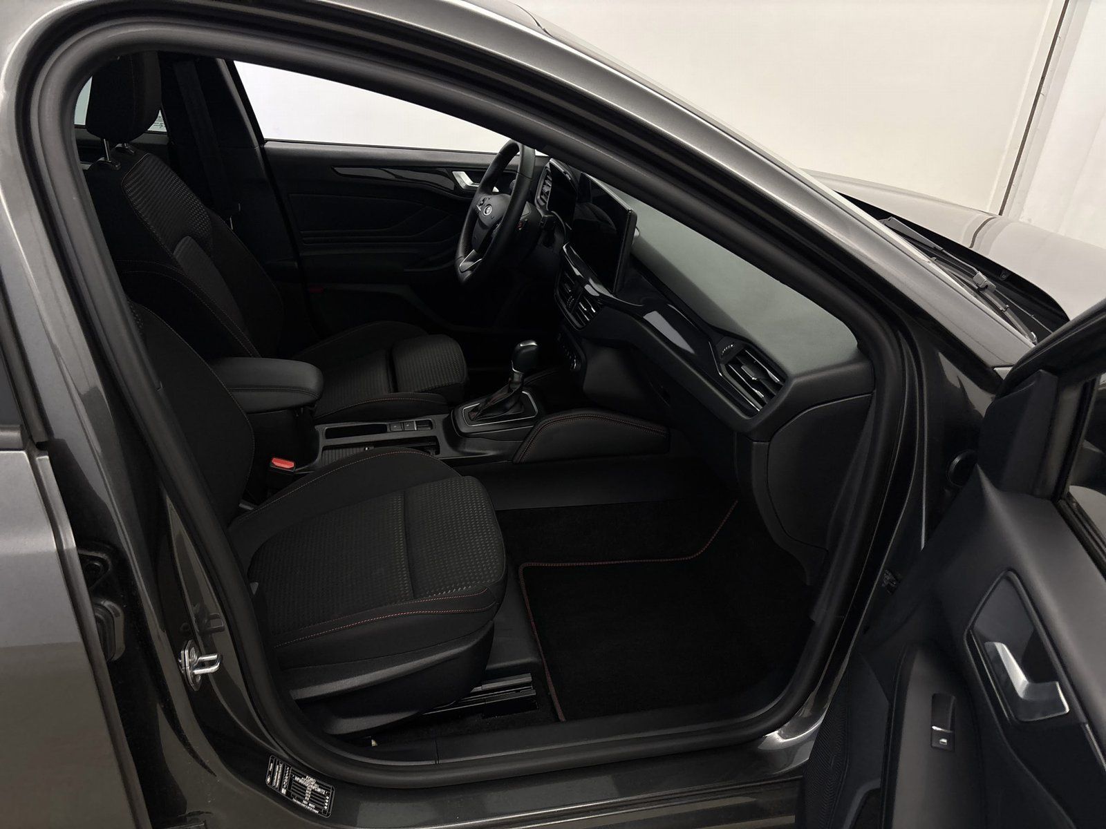 Ford Focus 1.0 EcoBoost Mild-Hybrid ST-Line X B&O Mat
