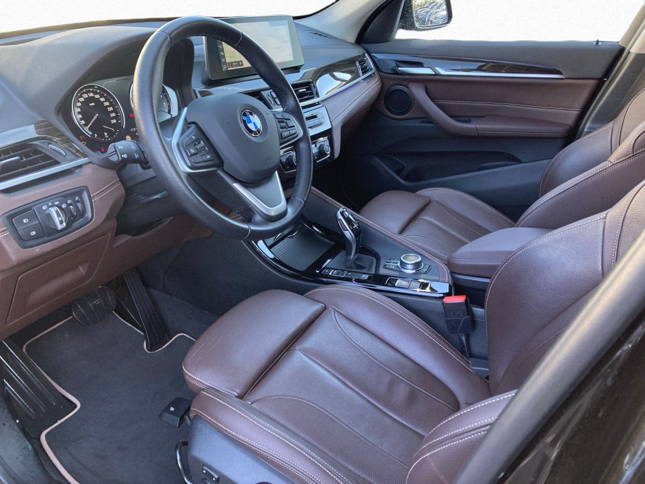 BMW X1 xDrive25i Sport Line - Samsaru's Car Outlet
