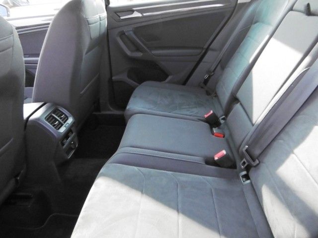 Volkswagen Tiguan 1.4 eHybrid Elegance - Samsaru's Car Outlet