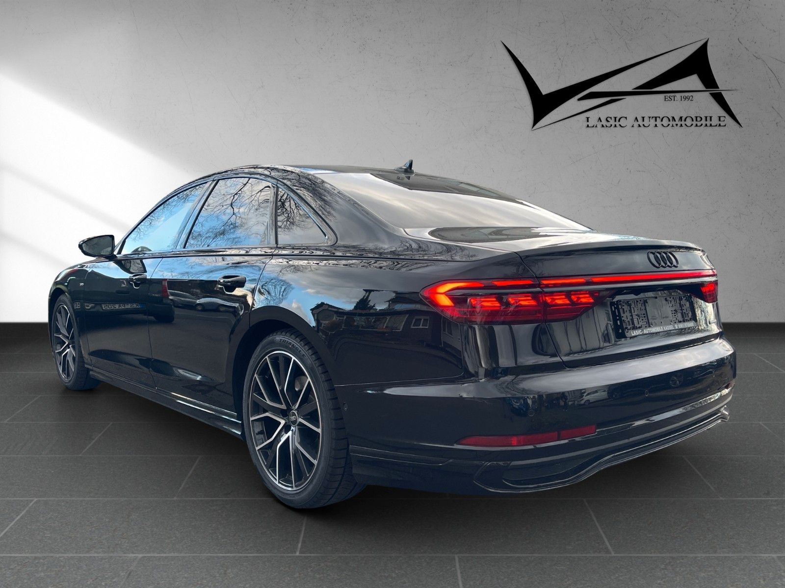 Audi A8 50 TDI quattro S line - Samsaru's Car Outlet