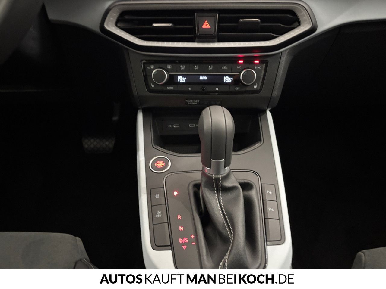 Seat Arona 1.0 TSI DSG Road Ed SOUND NAVI PDC V+H AHK