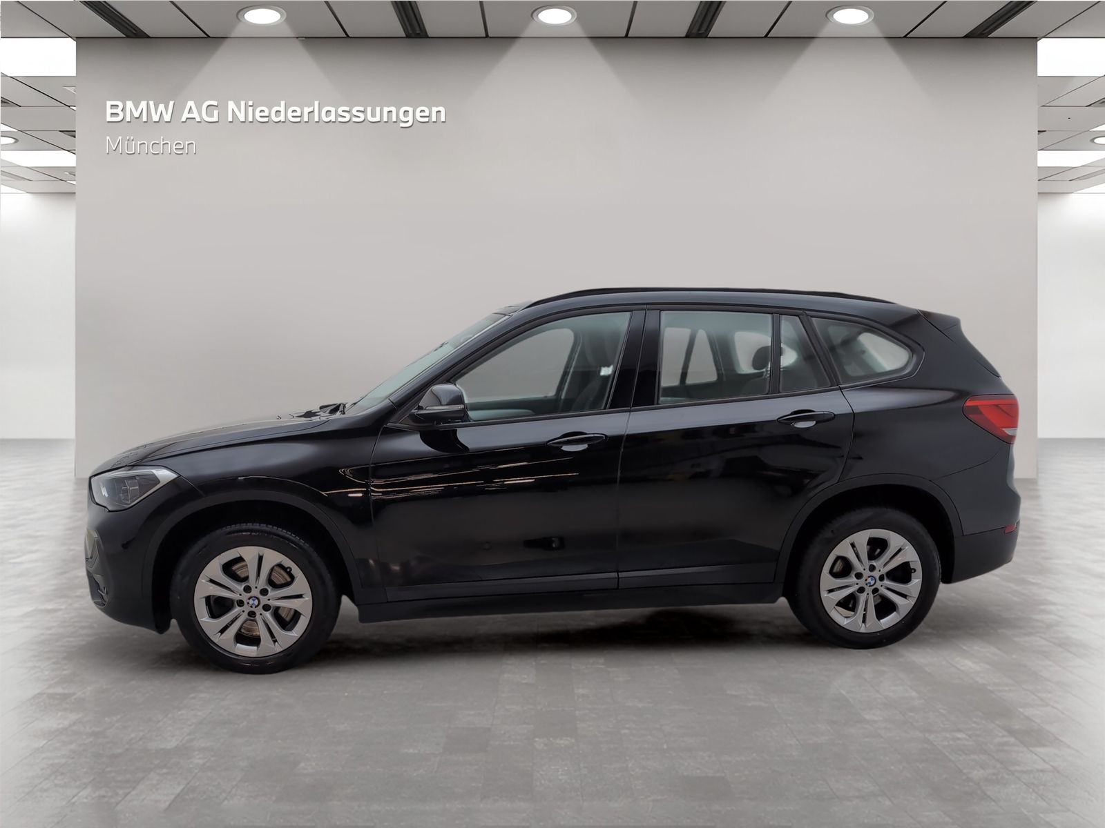 BMW X1 xDrive20d - Samsaru's Car Outlet