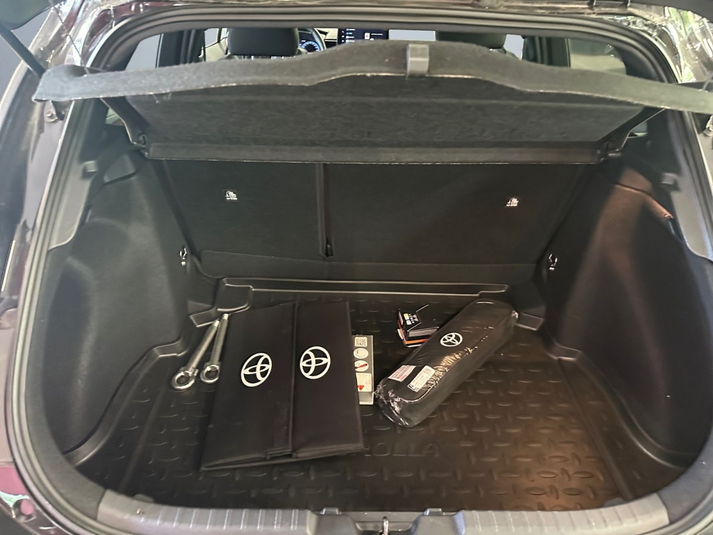 Toyota Corolla 1.8 Hybrid Teamplayer *LED*ACC*RCam*SHZ*