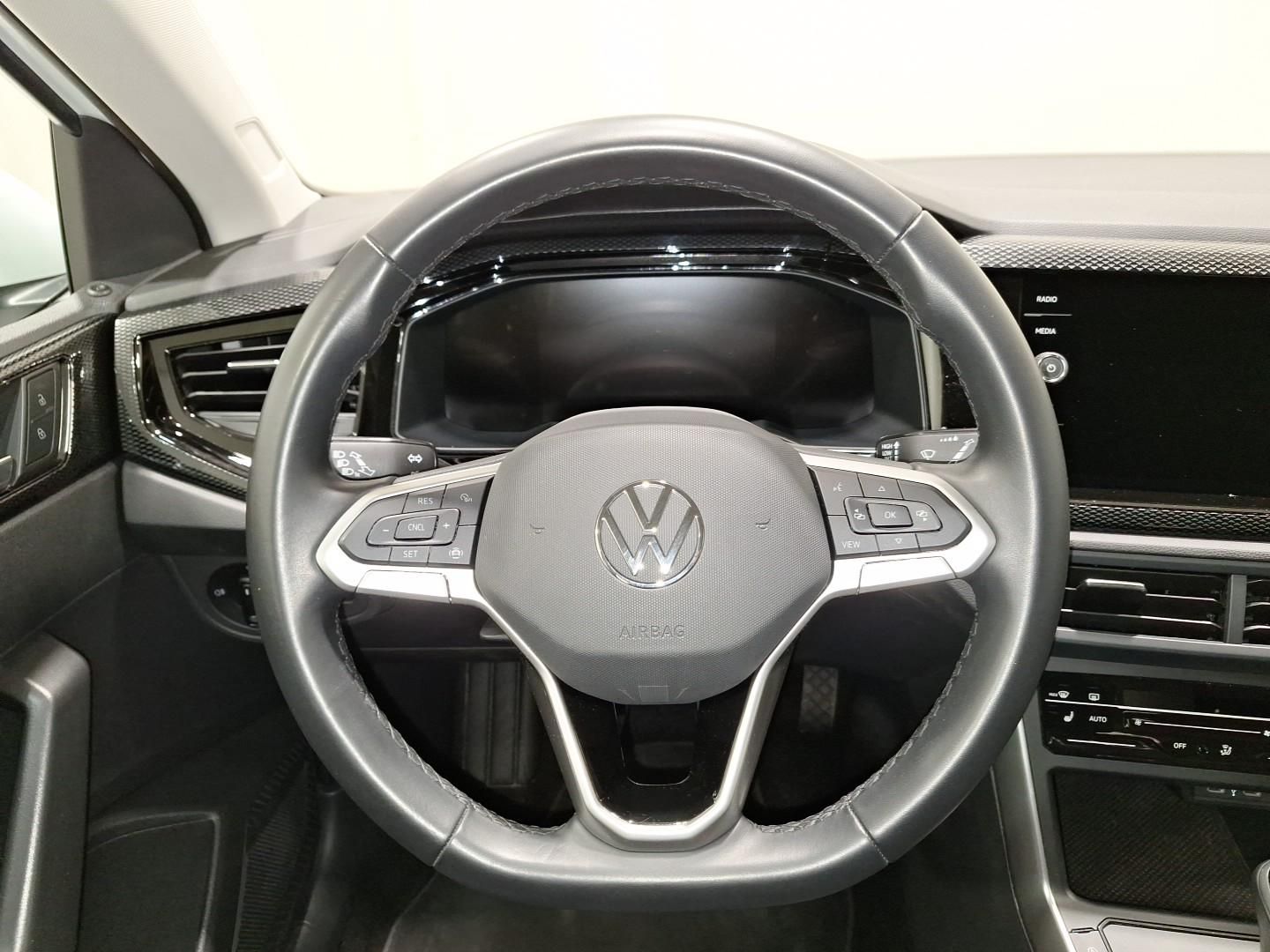 Volkswagen Taigo 1.0 TSI Life - Samsaru's Car Outlet