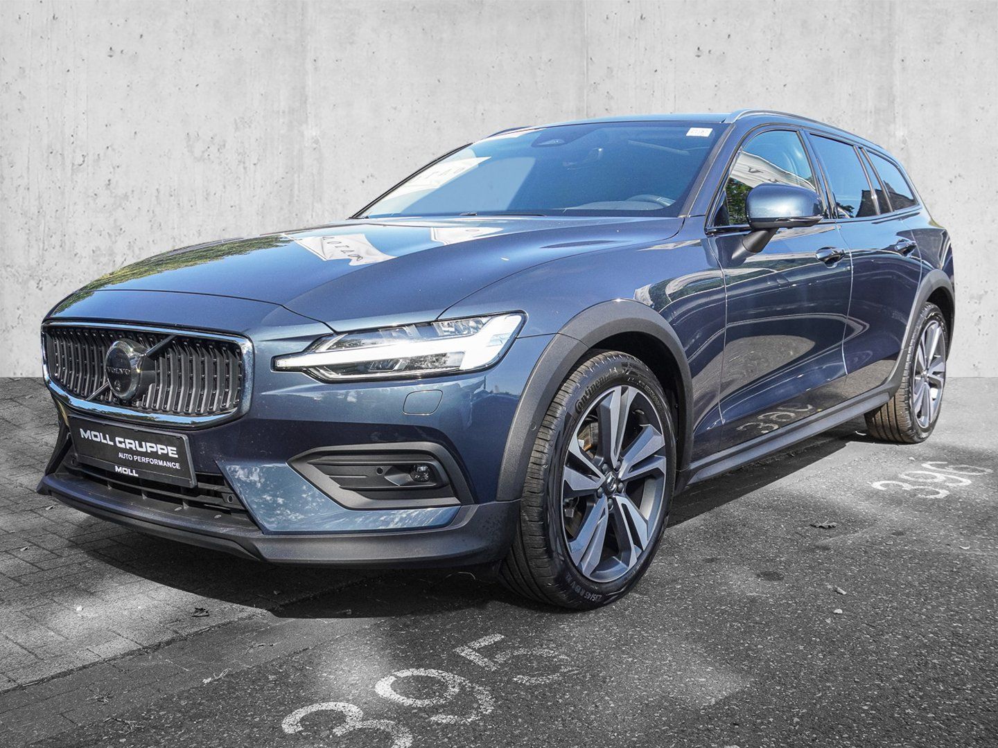 Volvo V60 Cross Country B4 D AWD Plus Bright PANO AHK