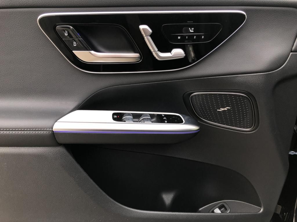 Mercedes-Benz GLC 220 d 4MATIC Avantgarde - Samsaru's Car Outlet