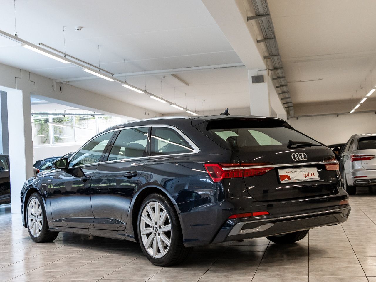 Audi A6 Avant S line 55 TFSI quattro S tronic - Samsaru's Car Outlet