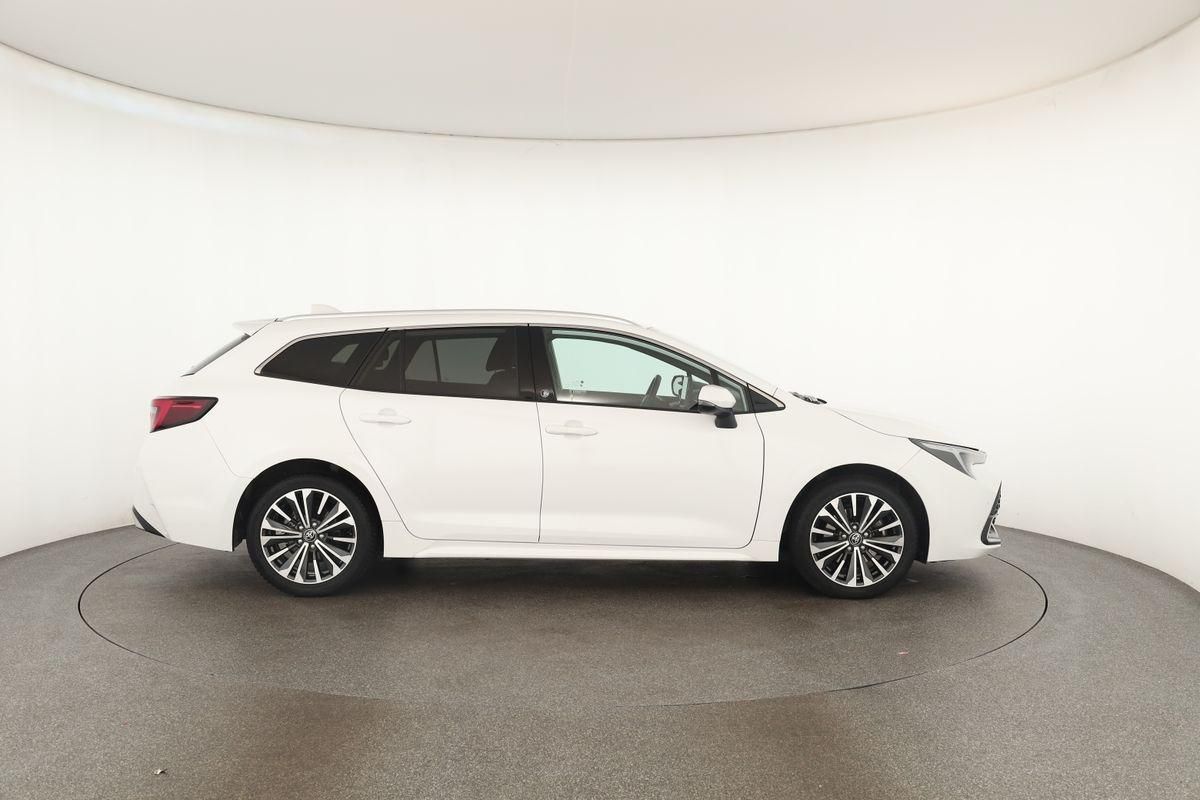 Toyota Corolla Touring Sports 2.0 CVT Team D Navi Kam
