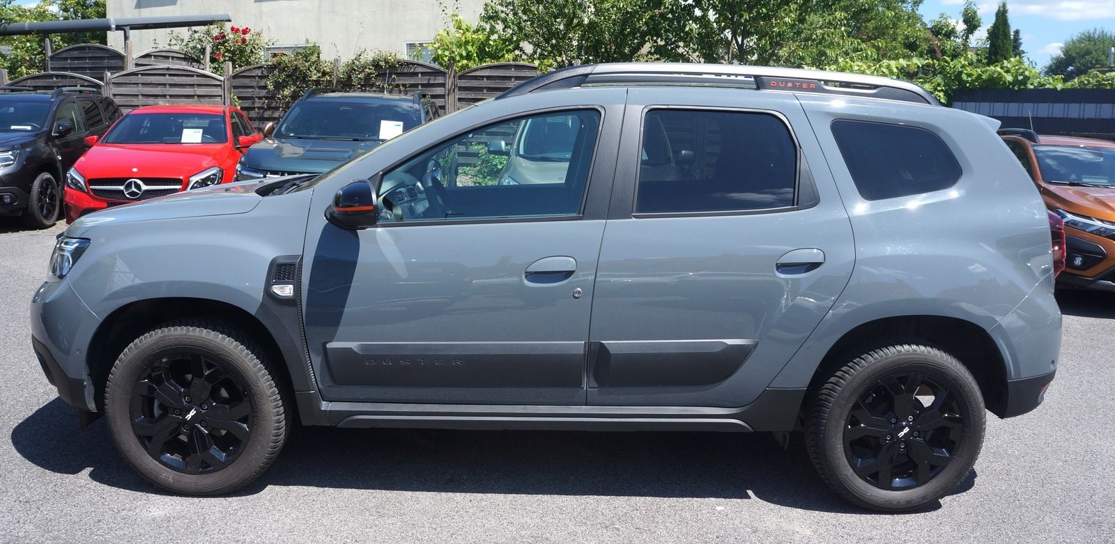 Dacia Duster TCe150AUTOM - Samsaru's Car Outlet