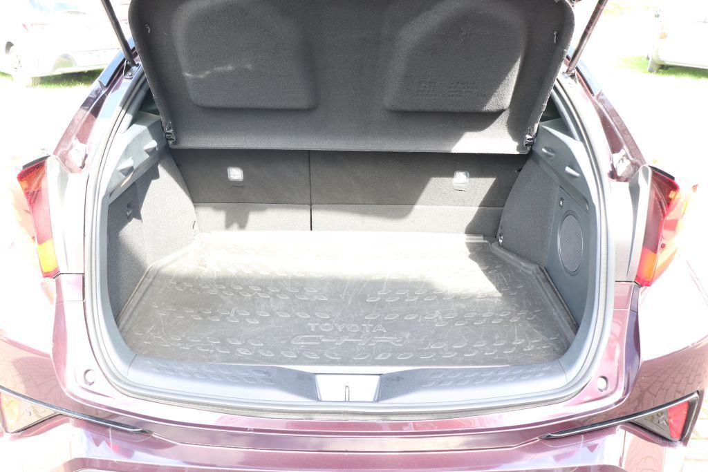 Toyota C-HR 2.0 Hybrid GR Sport - Samsaru's Car Outlet