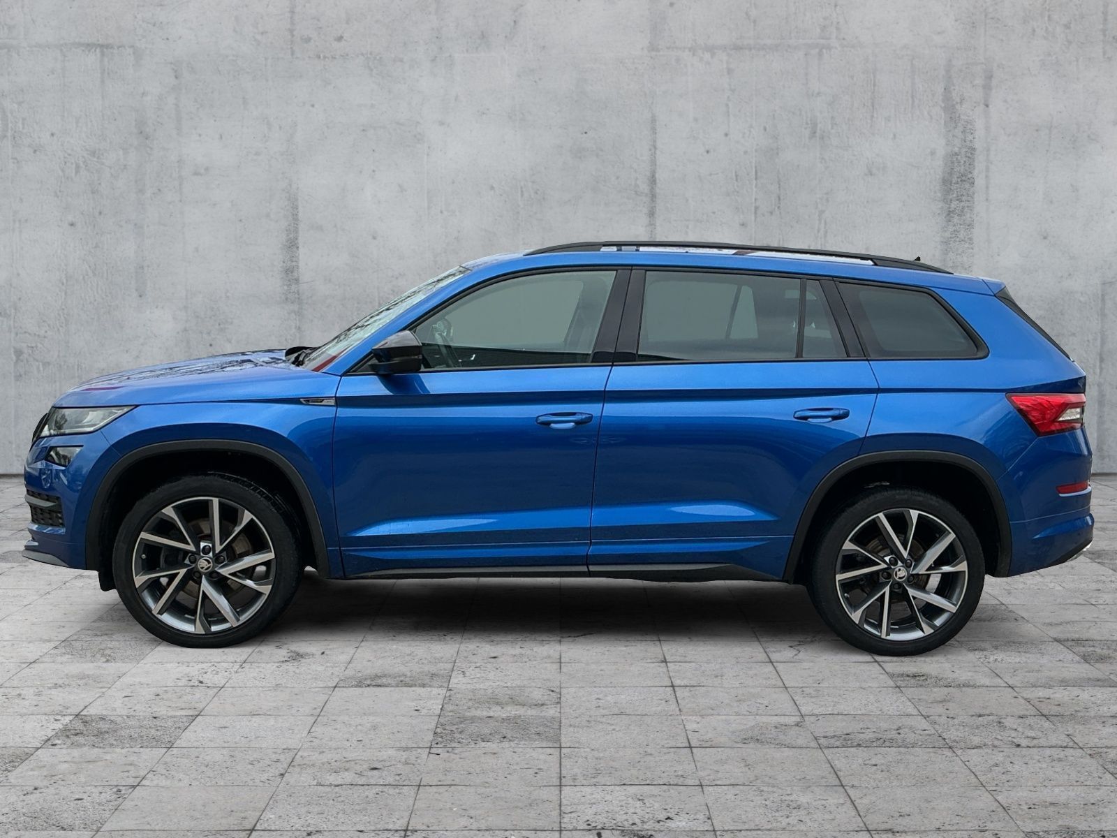 Skoda Kodiaq 2.0 TSI 4x4 DSG SPORTLINE NAVI+AHK+STDHZG