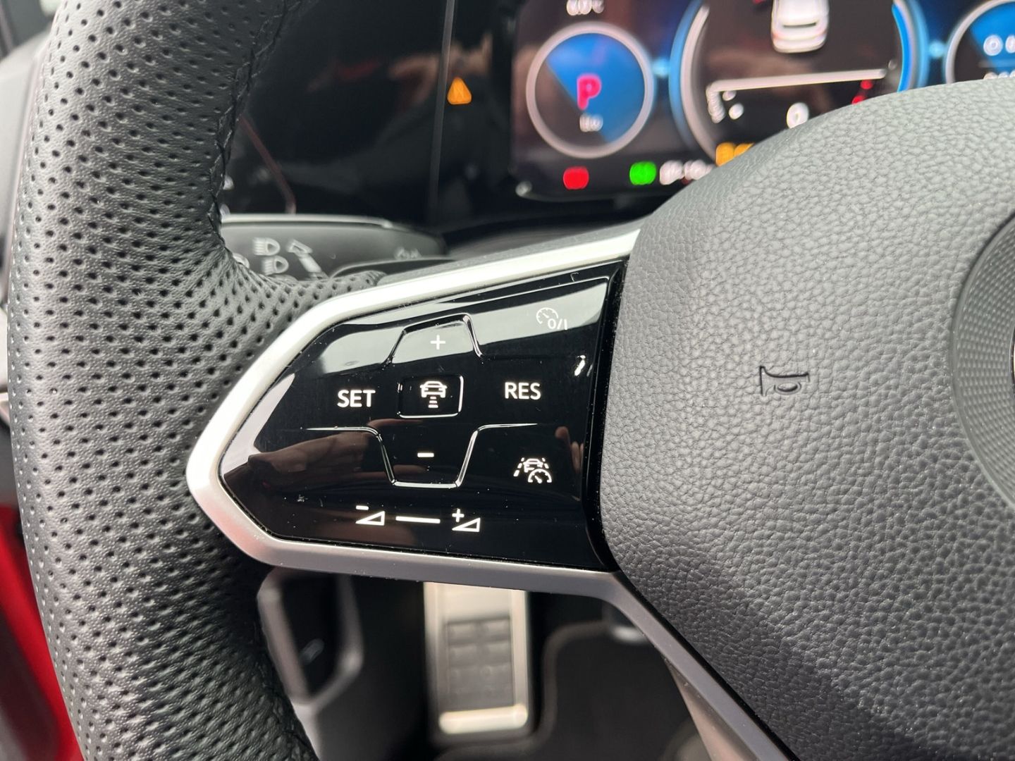 Volkswagen Golf GTE eHybrid - Samsaru's Car Outlet