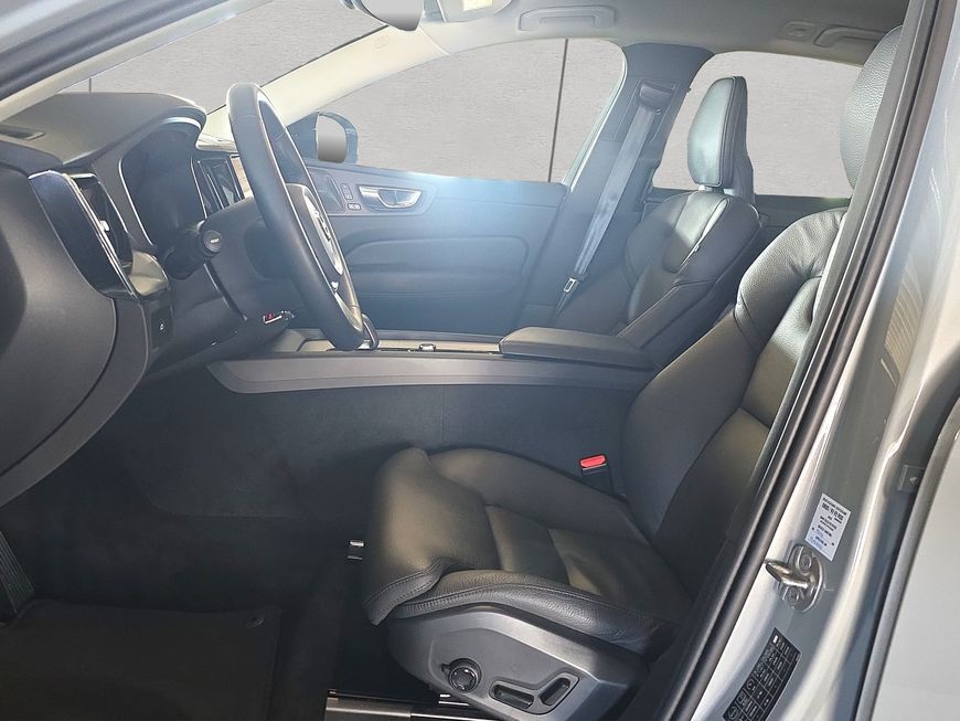 Volvo XC60 B4 D Plus Dark