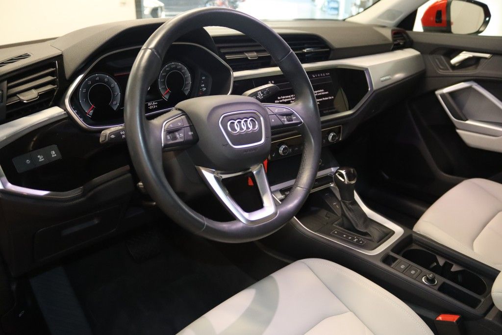 Audi Q3 40 TFSI quattro S line - Samsaru's Car Outlet