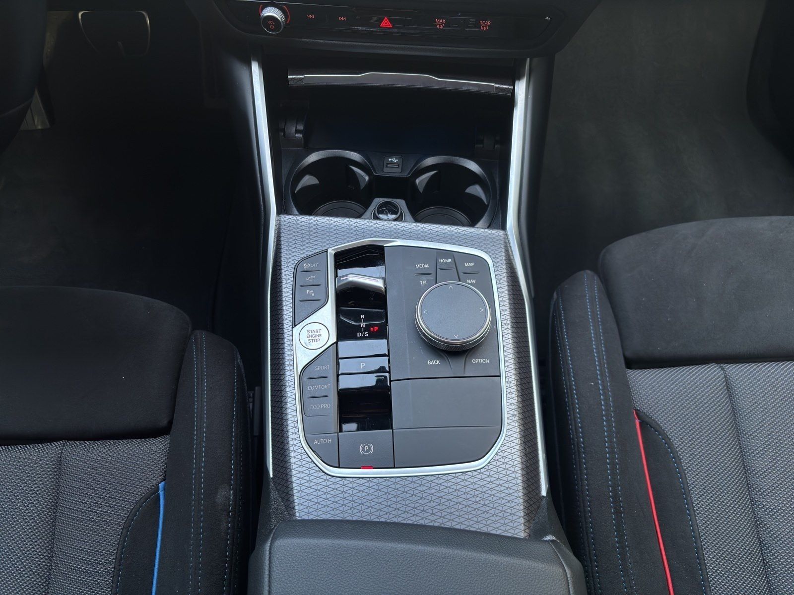 BMW 320d Limousine M Sport | 360° | Navi | LED | HiF