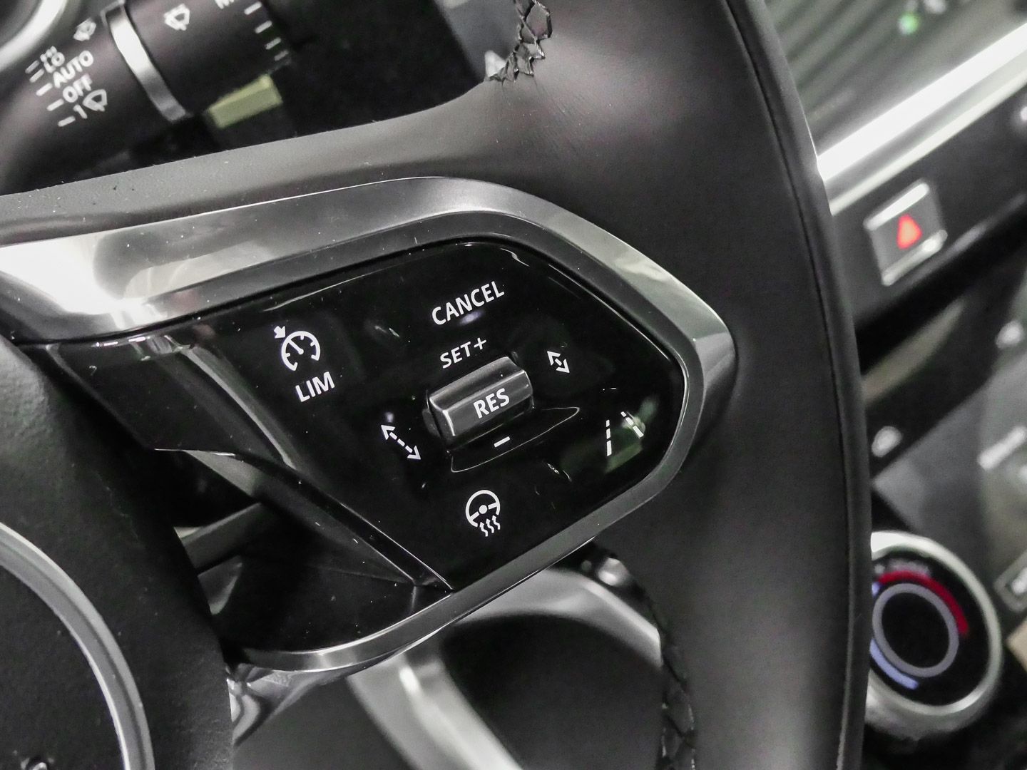 Jaguar I-Pace R-Dynamic SE EV400 Allrad HUD StandHZG Pa