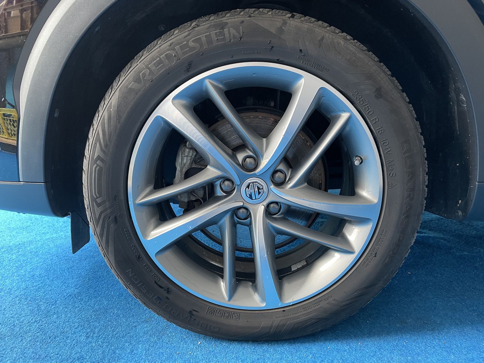MG EHS PHEV Luxury 360/Pano/Leder/Navi/ACC+/Keyless