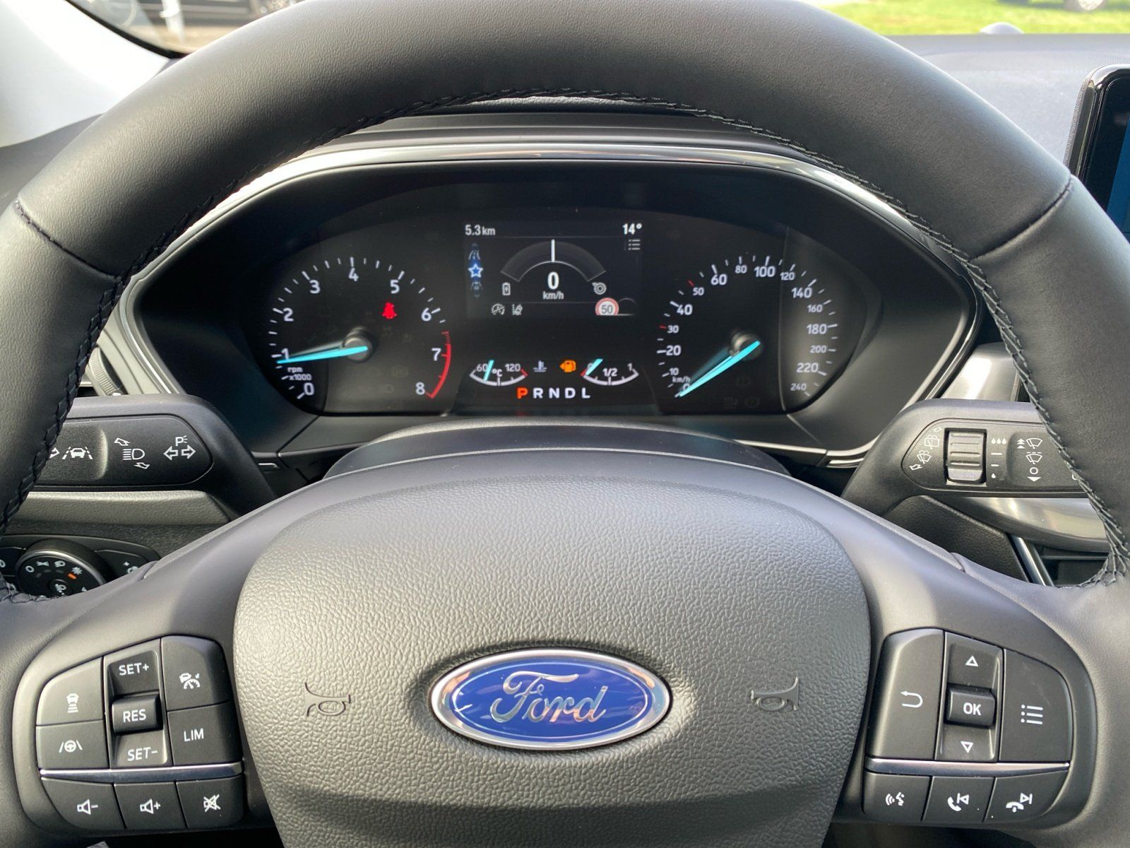 Ford Focus Titanium Edition 1.0 EcoBoost ACC PDC KAM