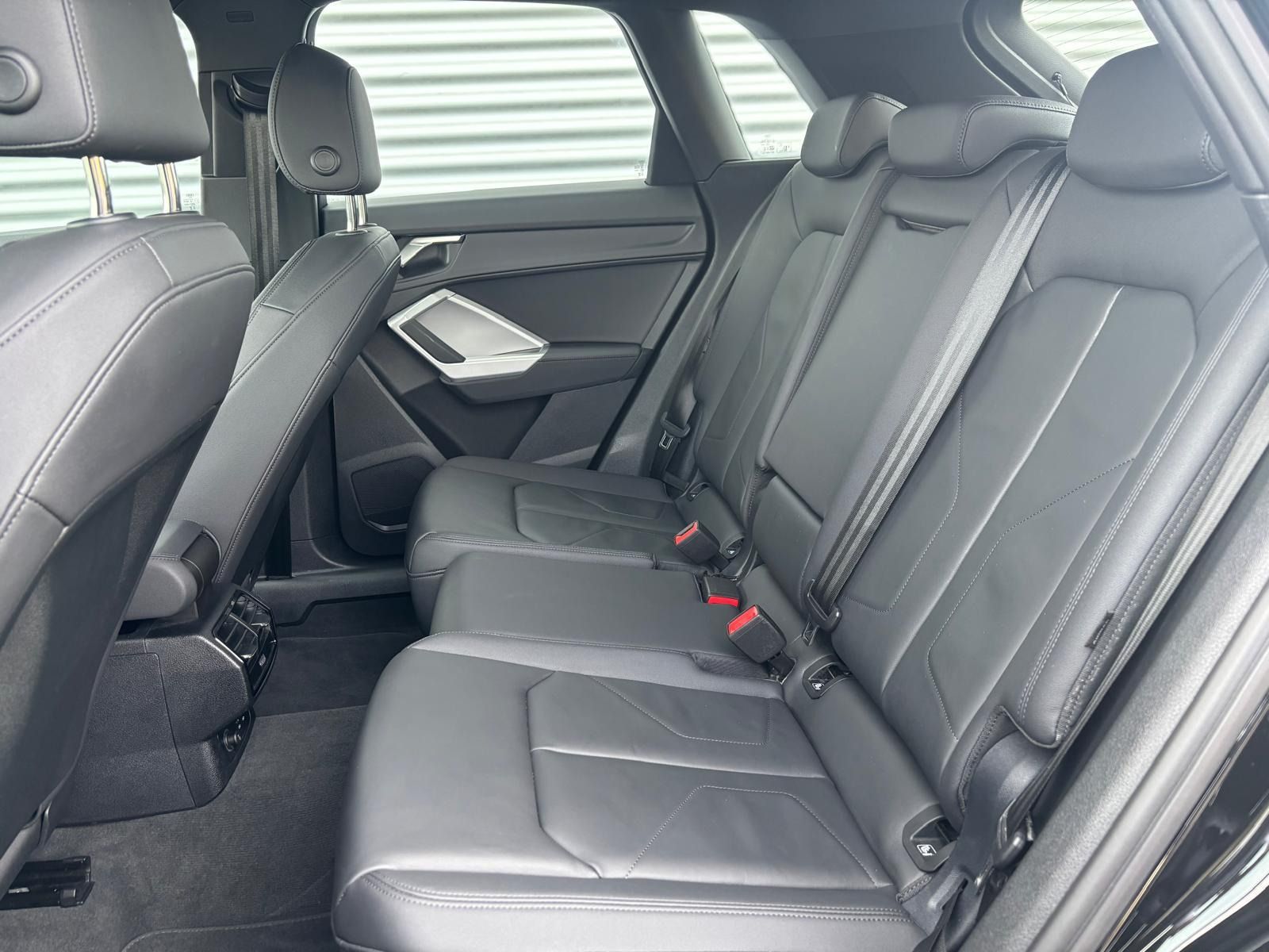 Audi Q3 35 TDI quattro - Samsaru's Car Outlet
