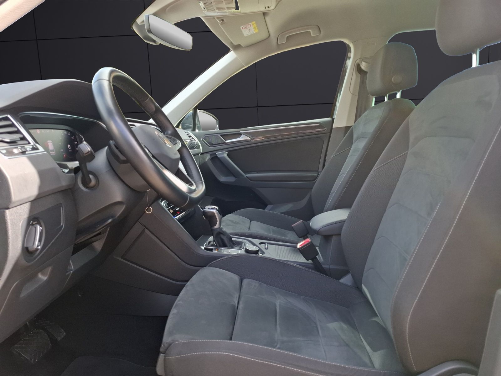 Volkswagen Tiguan TDI Elegance DSG 4M Matrix Navi ACC AHK S